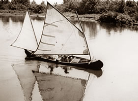 sailing canoe